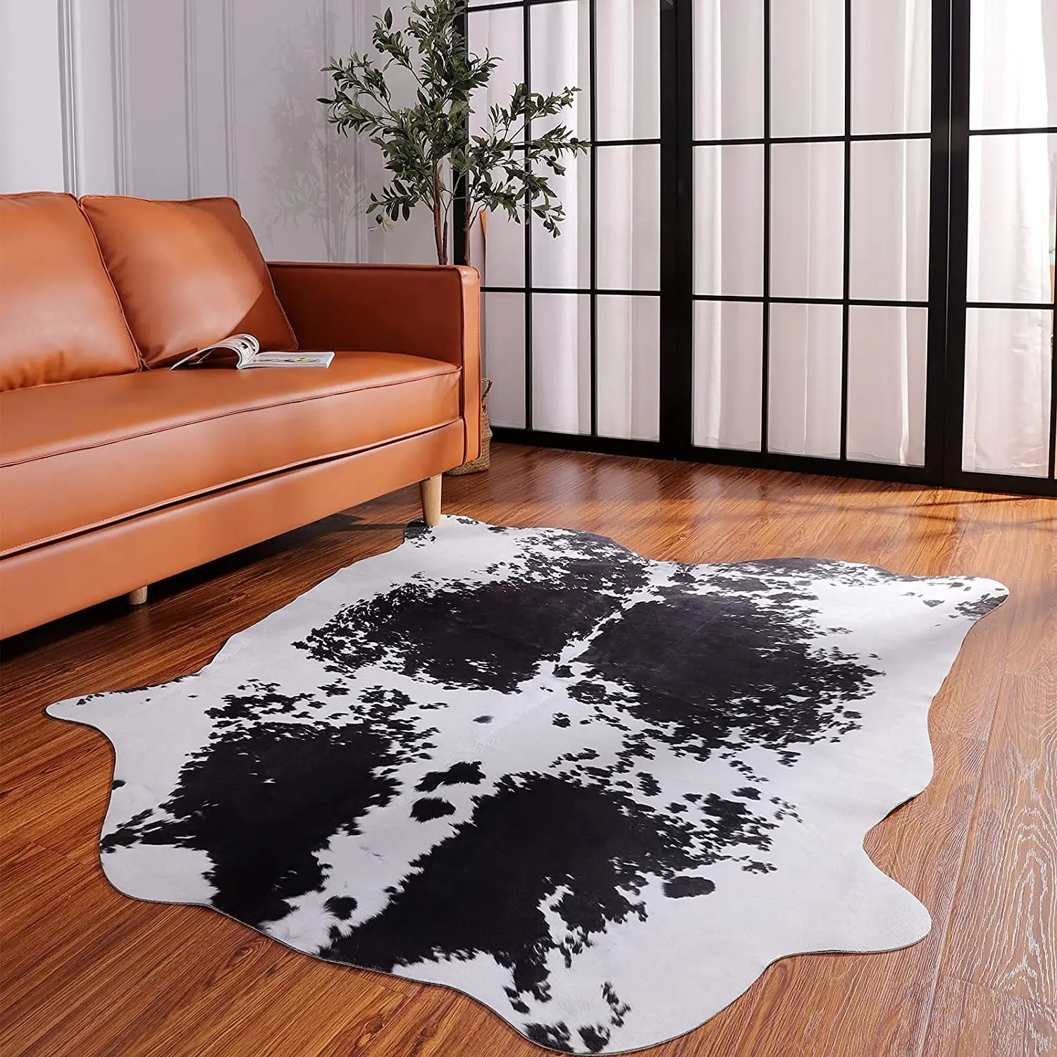 Luxury-Faux-Cowhide-Rug-Carpet-Cute-Cow-Hide-Rug-for-Living-Room-Bedroom-Western-Home-Decor-2
