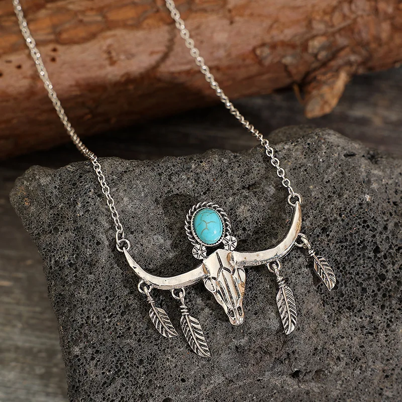 Navajo-Kingman-Turquoise-LONGHORN-NECKLACE-Bull-Horns-Pendant-Necklace-for-Women-Western-Cowgirl-Accessories-Texas-Boho-1
